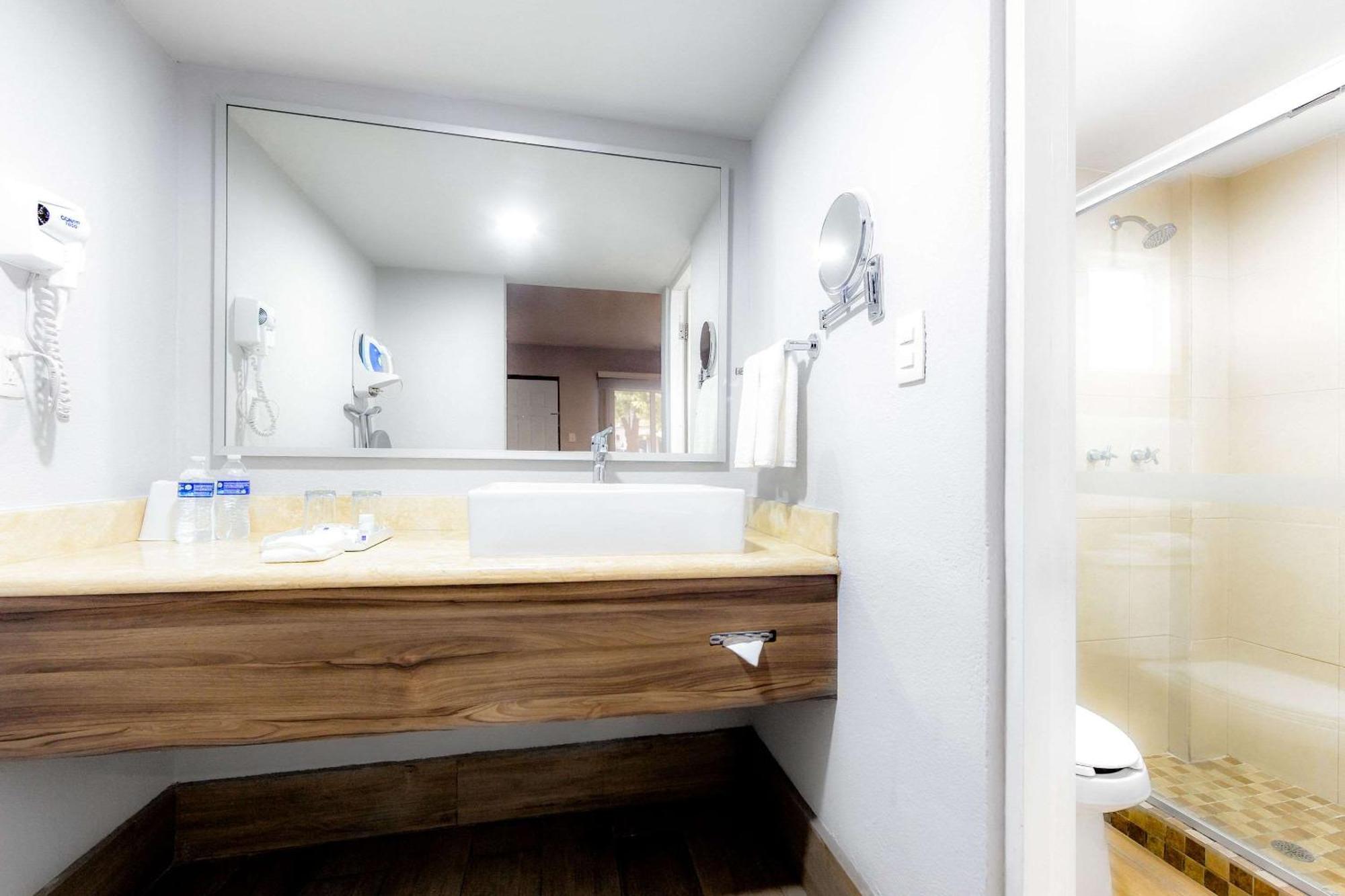 King Room - Non-Smoking,1273456426:JPEG