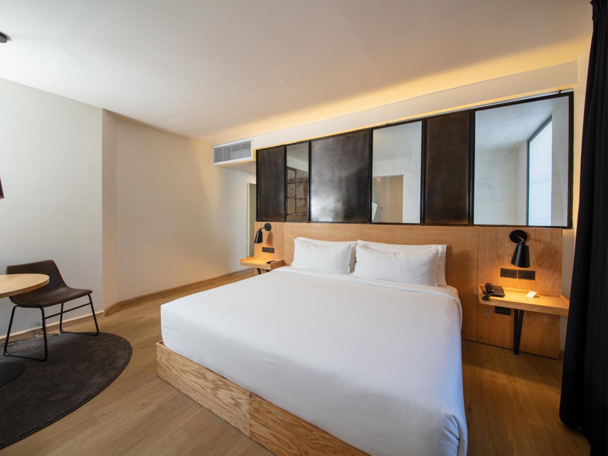 Junior Suite,1599689702:JPEG