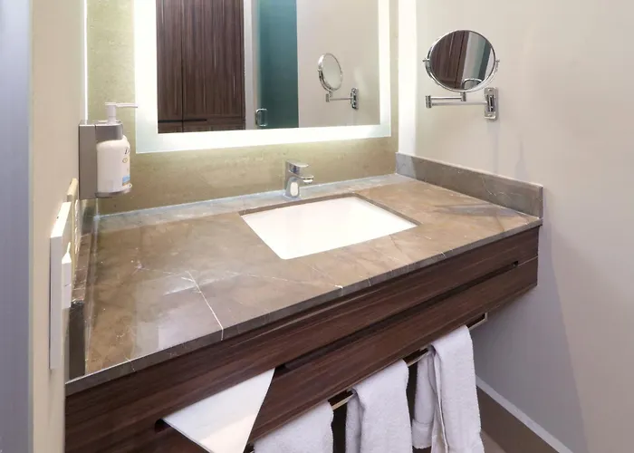 Holiday Inn Express & Suites Monterrey Valle By Ihg San Pedro Garza Garcia